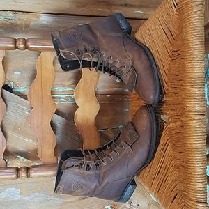 Vintage ariat leather laceup boots size 10